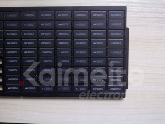 IS42S16400-7T