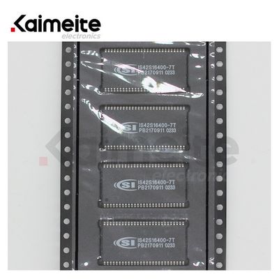 IS42S16400-7T