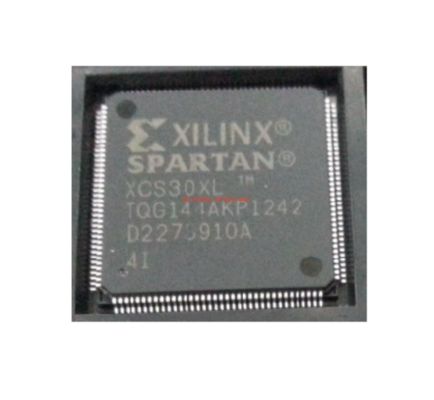 Embedded Processors XCS30XL-4TQG144C Tray