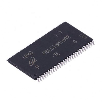 Memory Integrated Circuits MT48LC16M16A2P-7E IT:G TR